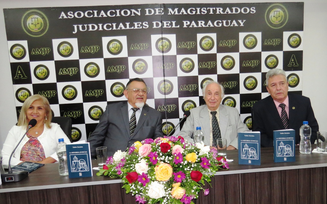 Tadeo lanzamiento de libro